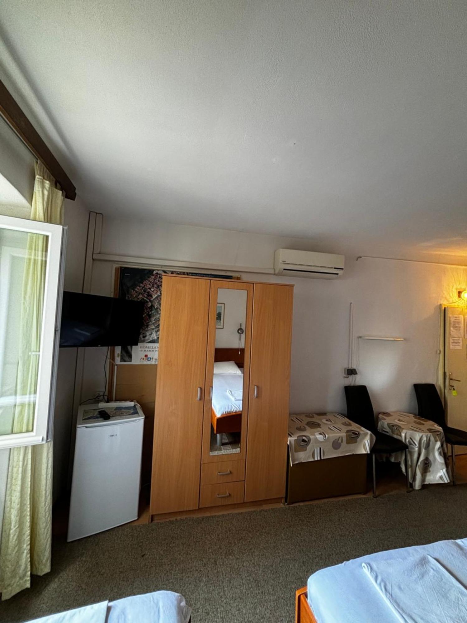 Accommodation Old Town Vitaic 코츌라 외부 사진