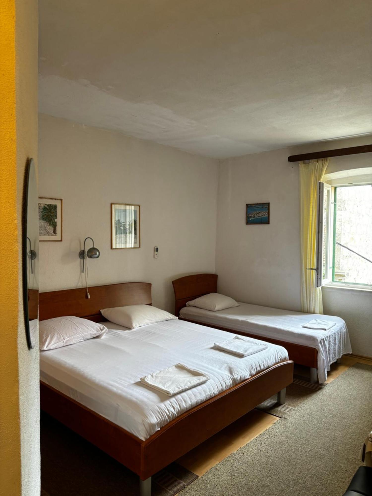Accommodation Old Town Vitaic 코츌라 외부 사진