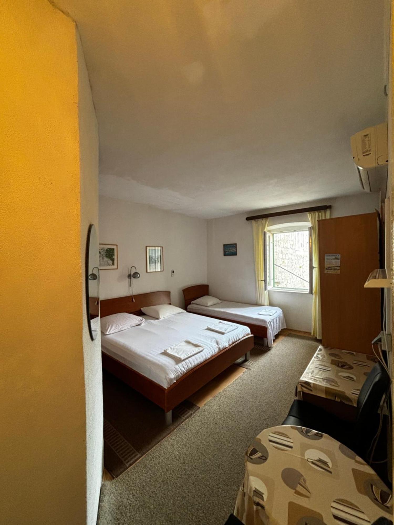 Accommodation Old Town Vitaic 코츌라 외부 사진