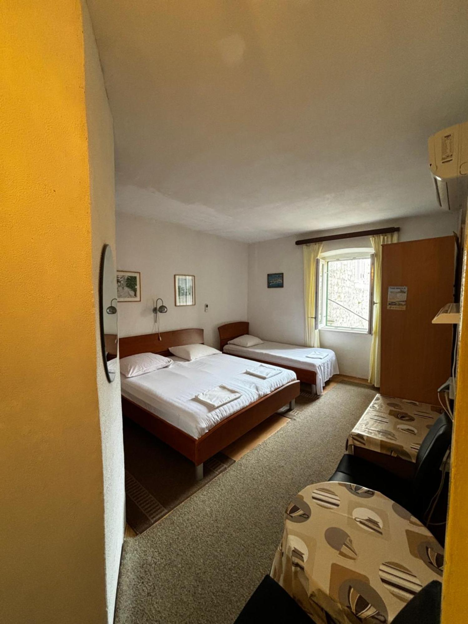 Accommodation Old Town Vitaic 코츌라 외부 사진